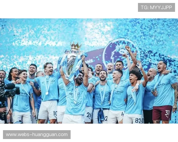 罗德里一分钟两黄变红，曼城中场核心将停赛